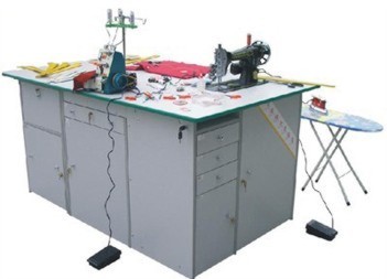 探索中小學(xué)勞動(dòng)技能教學(xué)新路徑 實(shí)驗(yàn)臺(tái)與設(shè)備的現(xiàn)代化應(yīng)用